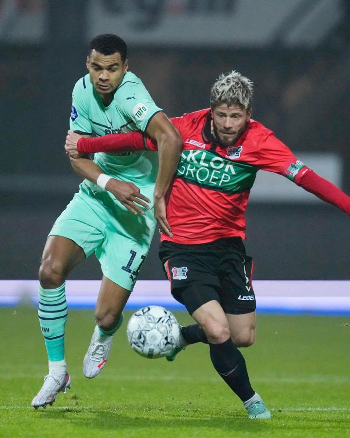 他依然获得 他依然获得